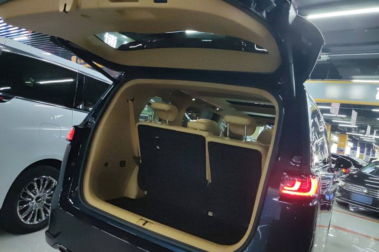 Used VOYAH Dream 2025 PHEV Four-Wheel-Drive Flagship Kunpeng Edition
