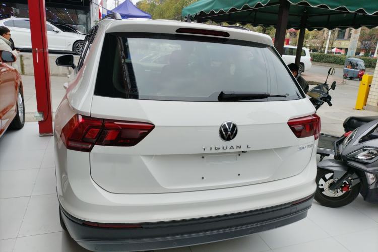 Used Volkswagen Tiguan L 2021 280TSI Automatic Two-Wheel Drive Comfort Edition – Low-Trim Version
