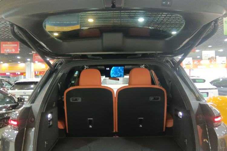 Used Li Auto L8 2023 Max model
