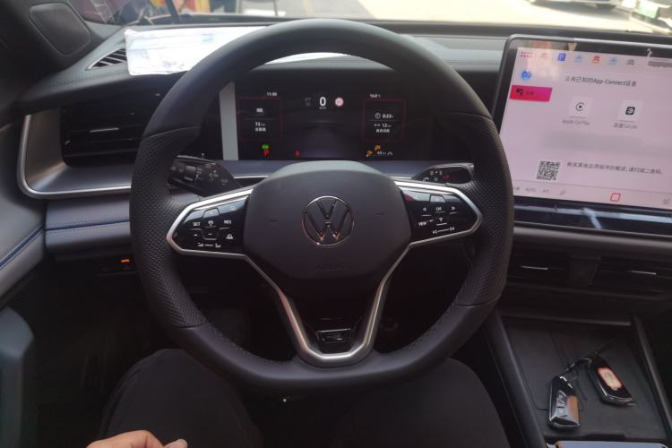 Used Volkswagen Tayron 2025 Tharu L 330TSI Two-Wheel Drive Elite City Package
