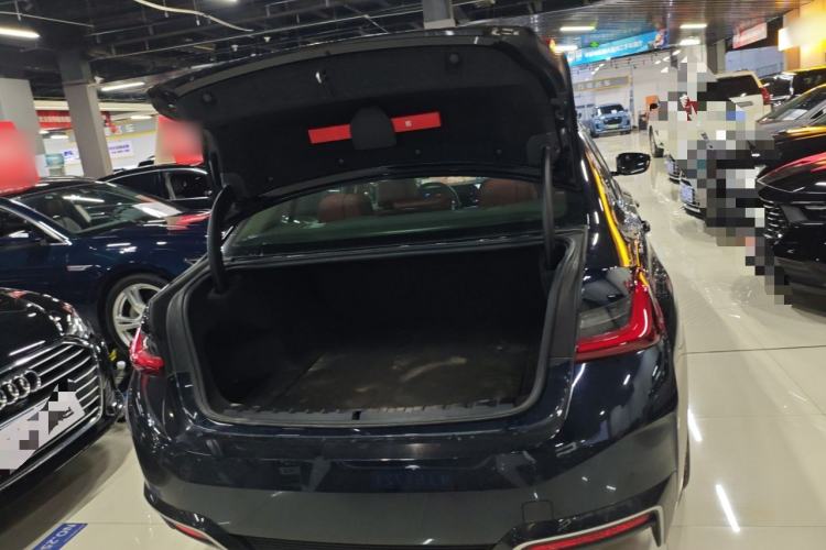 Used BMW i3 2025 eDrive 40 L Midnight Edition
