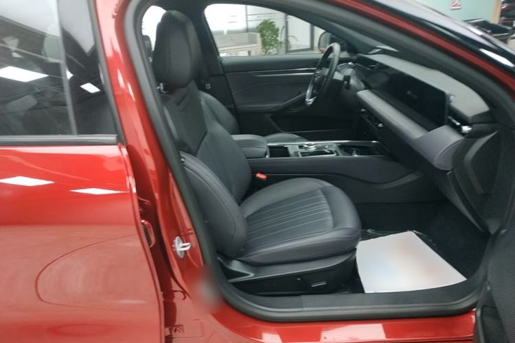 Used Ford Mondeo 2025 2.0T EcoBoost Ultimate Edition
