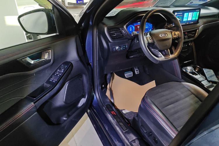 Used Ford Escape 2020 EcoBoost 245 Four-Wheel Drive ST-LINE Deluxe Edition
