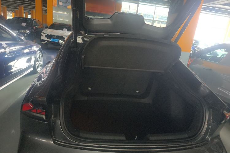 Used Changan UNI-V 2024 1.5T Prestige Sport Edition