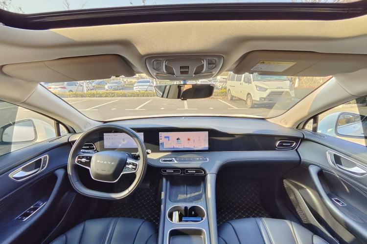 Used Roewe D7 2023 DMH 125km Superior Edition