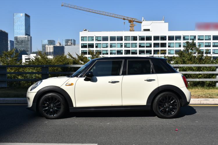 Used  MINI 2016 1.5T COOPER Five-Door Edition
