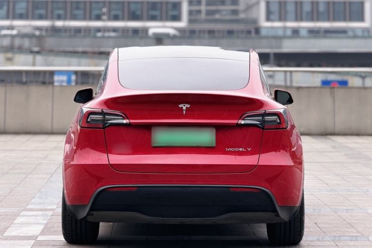 Used Tesla Model Y 2021 Long-Range All-Wheel-Drive Version