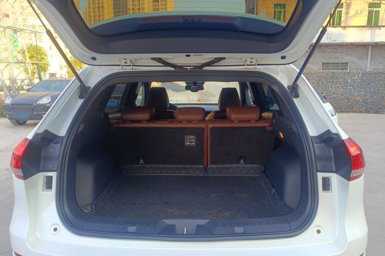 Used Haval H6 2018 Red-Label 2.0T Automatic Luxury Model
