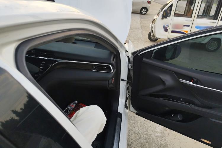 Used Toyota Camry 2018 2.5G Luxury Edition
