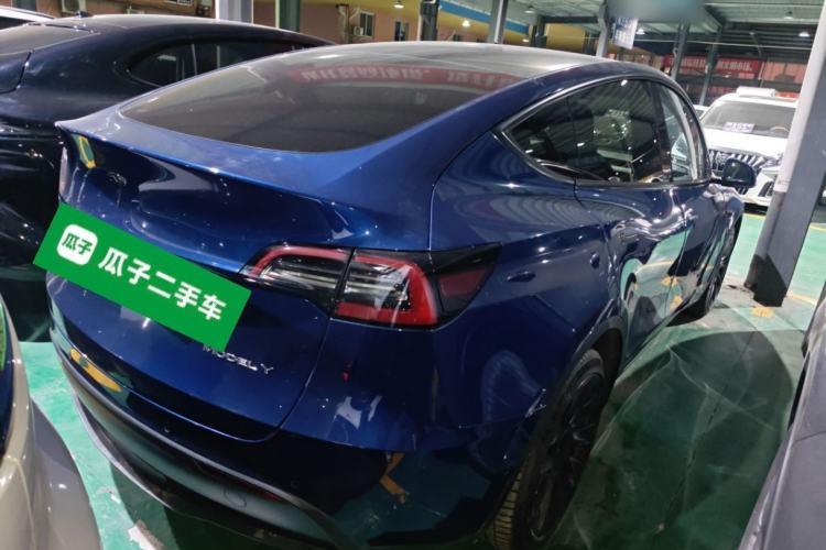 Used Tesla Model Y 2021 Long-Range All-Wheel-Drive Version