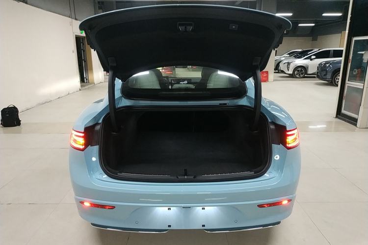 Used Hima Luxeed S7 2025 855 km Max