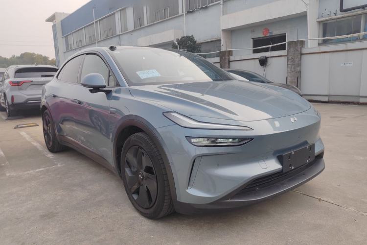 Used ONVO L60 2024 60 kWh All-Wheel Drive