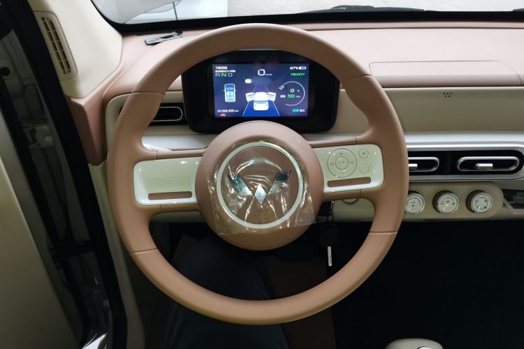 TDK.VehicleDetails.img