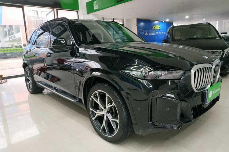 Used BMW X5 2023 xDrive 30Li Luxury M Sport Night Edition Package
