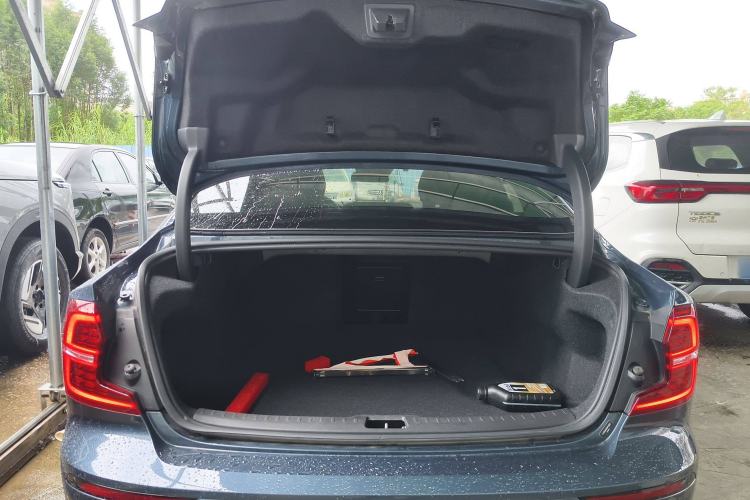 Used Volvo S60 2021 T4 Zhiyi Luxury Edition
