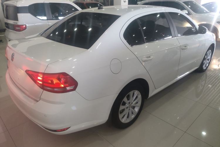 Used Volkswagen Lavida 2015 230TSI DSG Comfort Edition
