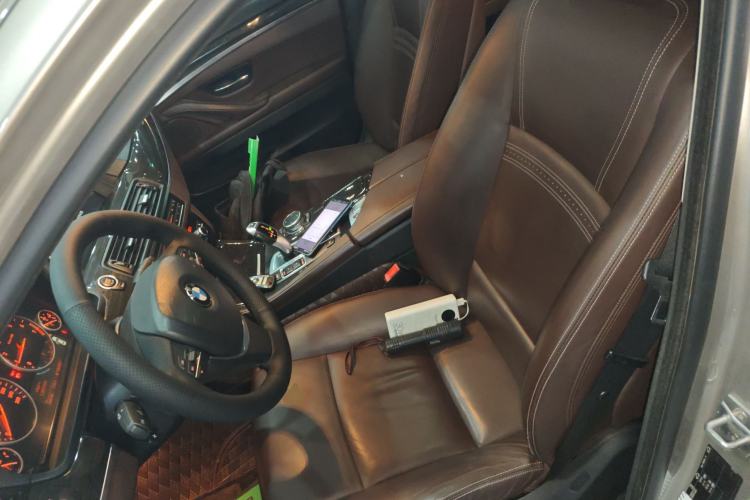 Used BMW 5 Series 2014 525Li Luxury Design Package