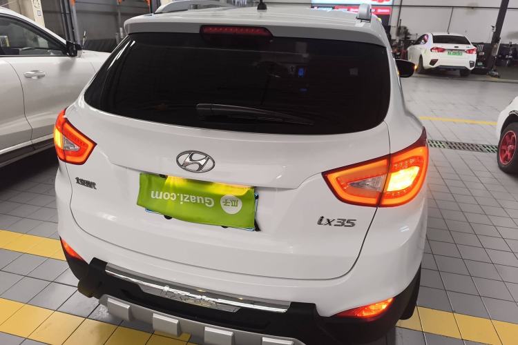 Used Hyundai ix35 2015 2.0L Automatic Two-Wheel Drive Leading Trim China V Standard
