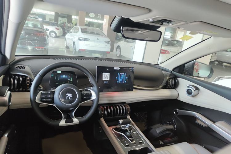 Used BYD Yuan PLUS 2024 Honor Edition 510KM Beyond Model
