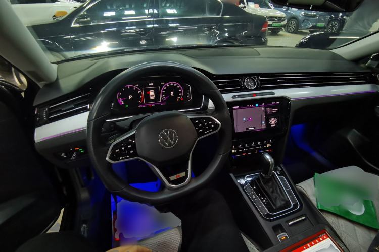 Used Volkswagen Magotan 2023 2 Million Units Limited Edition 330TSI DSG Leading Version