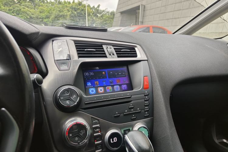 Used  5 2014 1.6T Elegant Version THP160