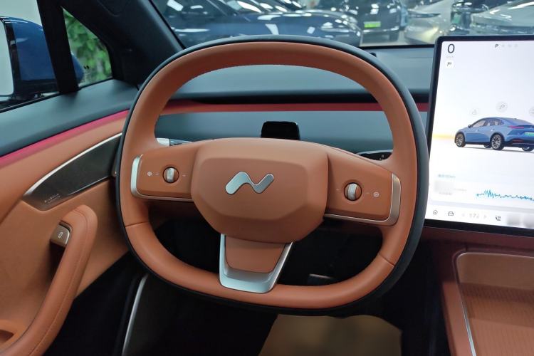 Used ONVO L60 2024 60 kWh All-Wheel Drive
