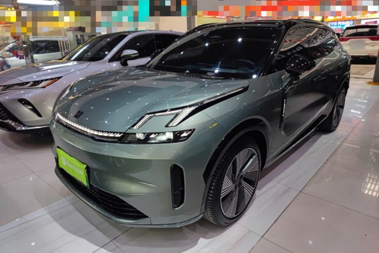 Used Lynk & Co 08 EM-P 2023 220 km Limited-Time Edition