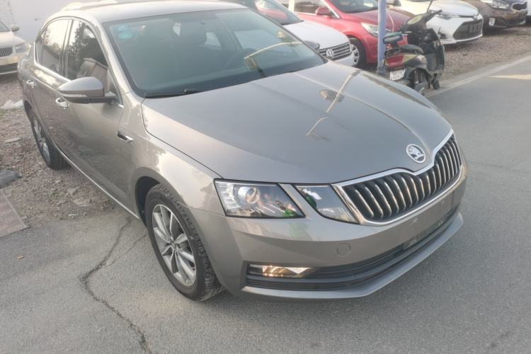 Used Skoda Octavia 2018 1.6L Automatic Comfort Edition
