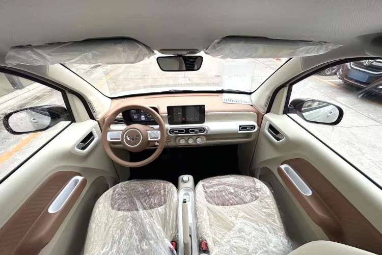 Used Wuling Hongguang MINIEV 2024 3rd Generation 215km Advanced Version
