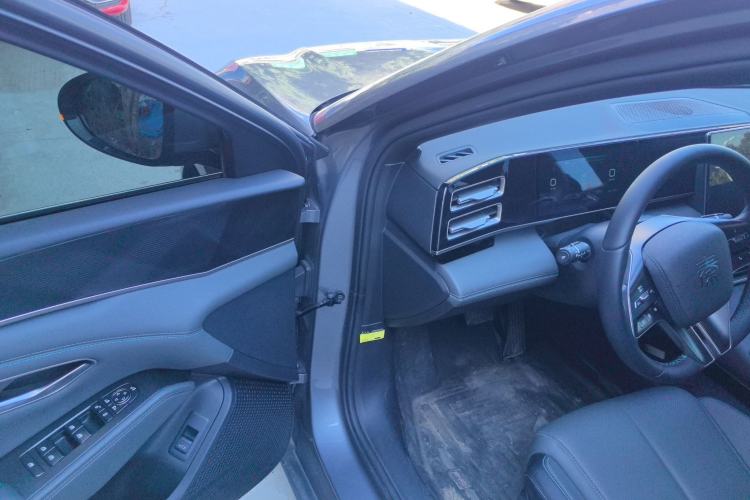 Used BYD Qin L 2024 DM-i 120KM Beyond Model
