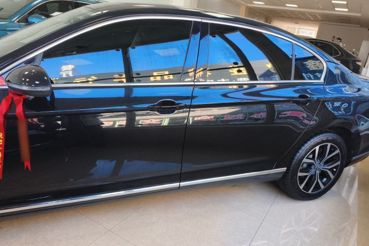 Used Volkswagen Magotan 2020 330TSI DSG Leading Model
