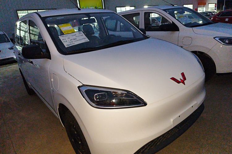 Used Wuling Hongguang New Energy 2024 All-Electric Model 300KM Practical Version