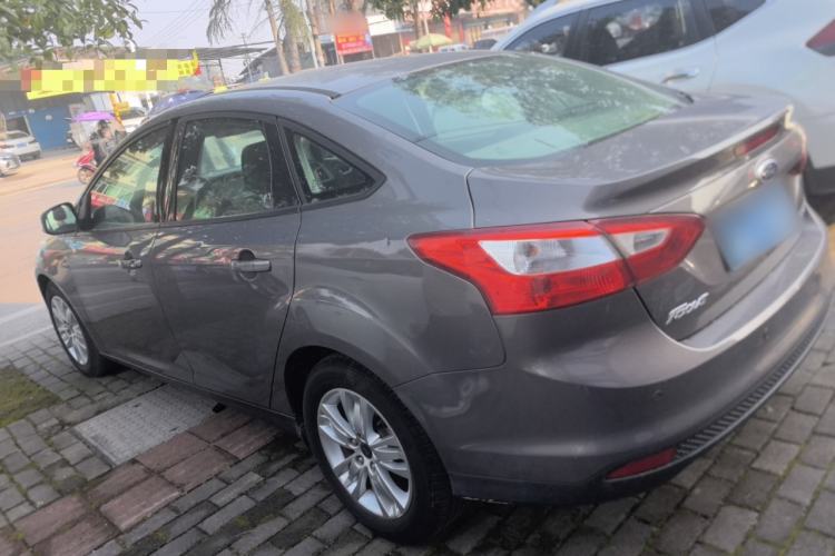 Used Ford Focus 2012 Sedan 1.6L Automatic Comfort Model
