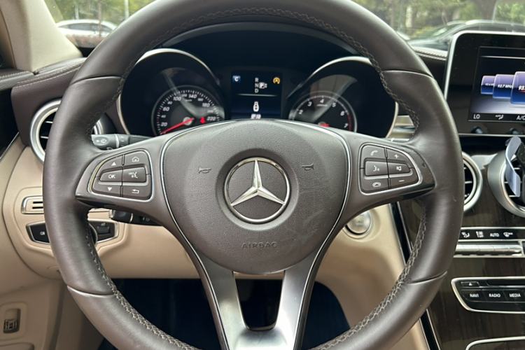 Used Mercedes-Benz C-Class 2015 C 200 L
