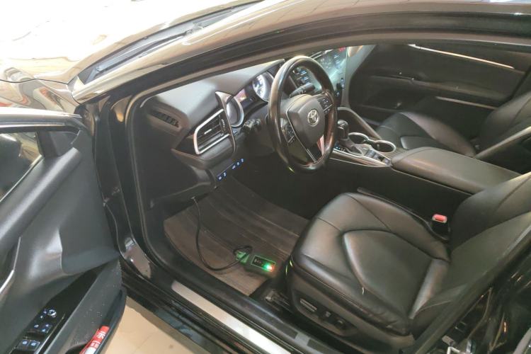 Used Toyota Camry 2018 2.5G Luxury Edition
