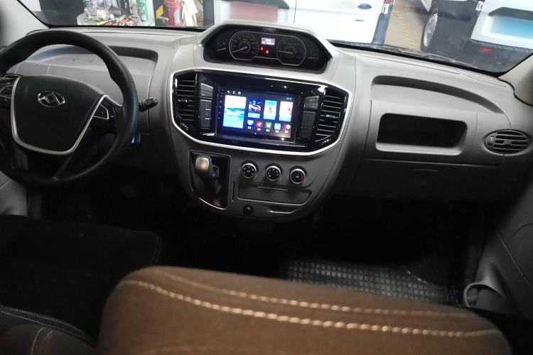 Used SAIC MAXUS Xintu V80 2021 2.0T Manual Classic Aoyuntong Short Wheelbase Ultra-Low Roof 5/6-Seater
