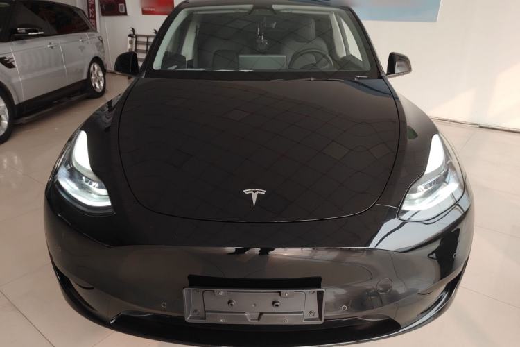 Used Tesla Model Y 2023 Rear-Wheel-Drive Version
