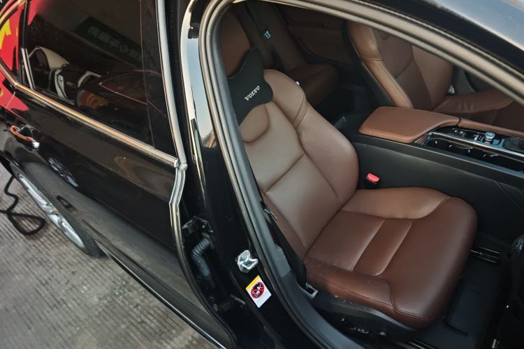 Used Volvo S90 2020 T5 Zhiyi Luxury Edition