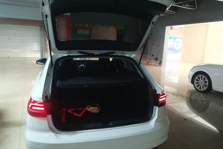 Used Volkswagen Lavida 2019 Hatchback 200TSI DSG Comfort Edition China VI
