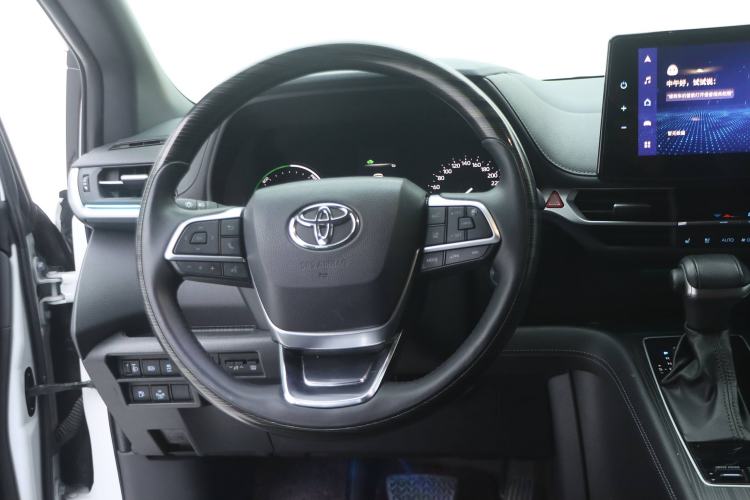 Used Toyota Sienna 2021 2.5L Hybrid Premium Edition
