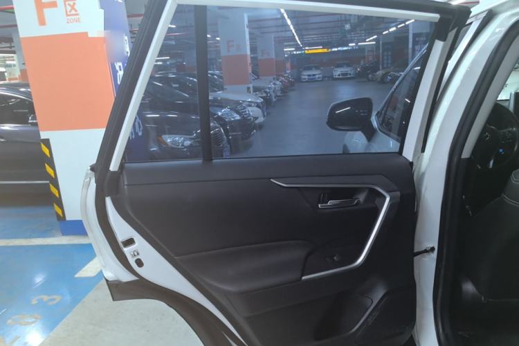 Used Toyota RAV4 2020 2.0L CVT 4x4 Trend Edition
