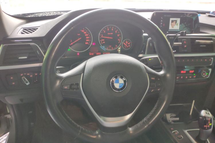 Used BMW 3 Series 2018 320Li Fashion Model
