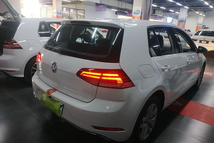 Used Volkswagen Golf 2018 230TSI Automatic Comfort Model
