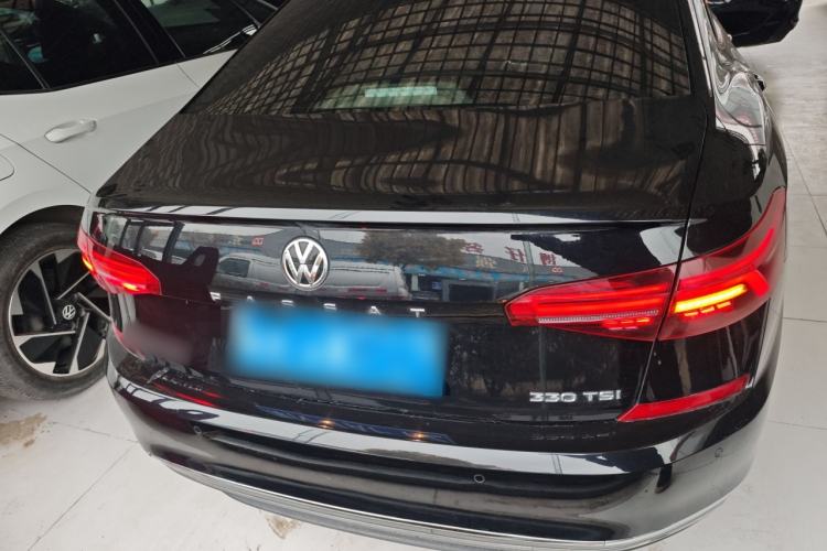 Used Volkswagen Passat 2020 330TSI Elite Edition China VI
