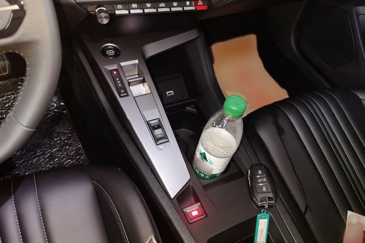 Used Peugeot 408X 2023 Gravity Edition
