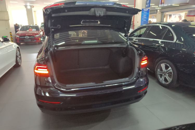 Used Volkswagen Lavida 2019 Lavida Start 1.5L Automatic Trendy Version China VI Standard
