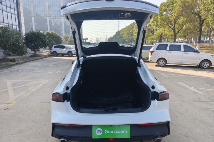 Used Changan UNI-V 2023 1.5T Prestige Model
