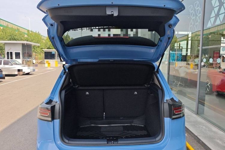 Used Volkswagen Tharu 2025 NewRui 300TSI Prestige Edition
