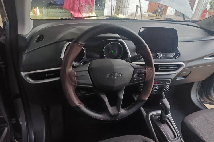 Used Chevrolet Trax 2019 Redline 335T CVT Trendy Version China VI Standard
