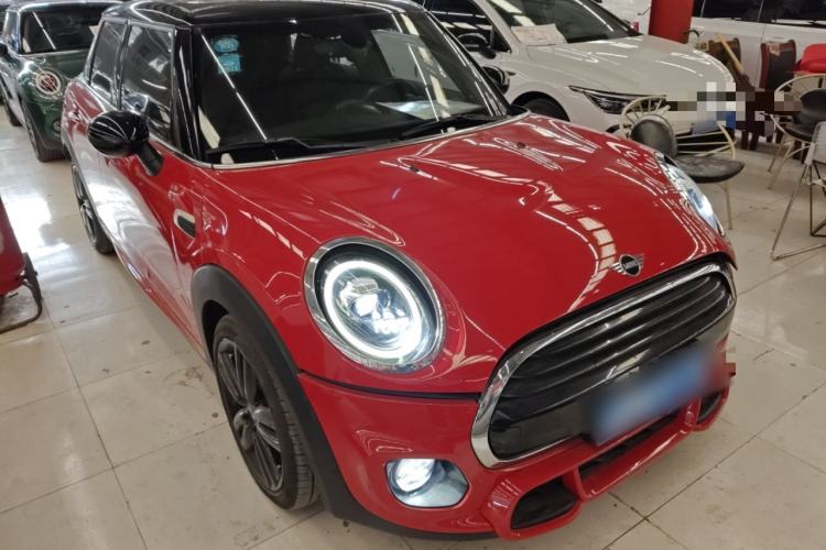 Used  MINI 2018 1.5T COOPER Racing Edition Five-Door Version
